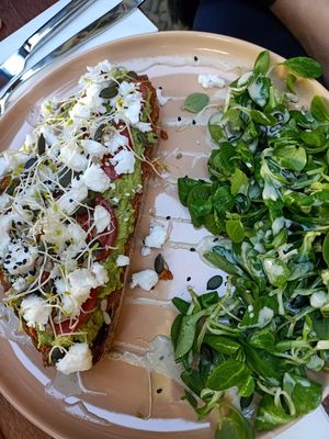 Bread with Avocado and Vegan feta at Vegan Vibes in Berlin