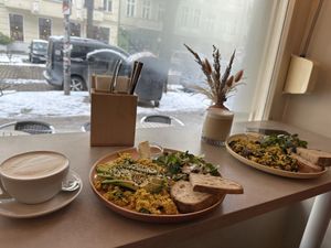 Scrambled Tofu with avocado (left) and with mushrooms (right)  at Vegan Vibes in Berlin