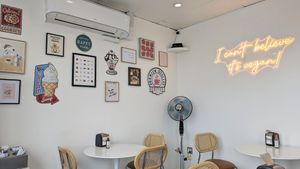 Cute cafe! at The Moody Vegan in Los Angeles