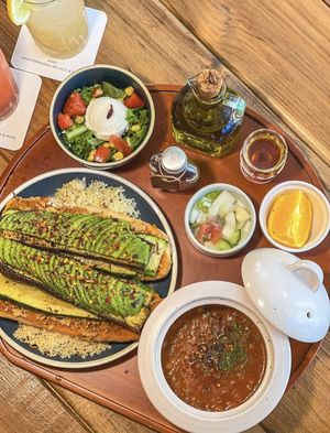 vegan avocado toast with lentil soup  at AMIN Yeonnam 아민 연남 in Seoul