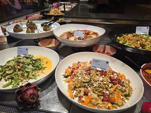 vegan dishes are clearly labelled at Lorre By Cultuurcafé    in Oostende