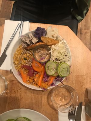 Bowl! at Cafe Pinson - Marais in Paris