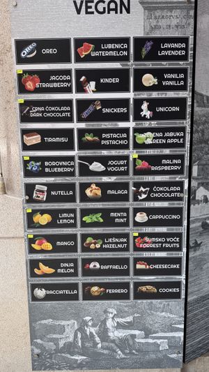 Menu - the one with the yellow marker are vegan  at Gelato Fratelli in Pula