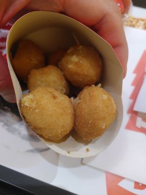 Cheezeballs at Thunder Vegan - La Latina  in Madrid