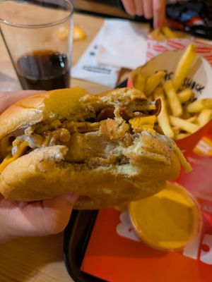 Truffle burger my beloved at Thunder Vegan - La Latina  in Madrid