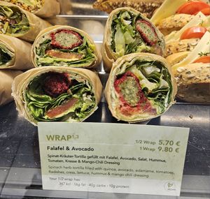 Falafel & Avocado wrap (5.7€ for one of the 4 half rolls depicted) at Ida & Frida - Kiosk in Dusseldorf