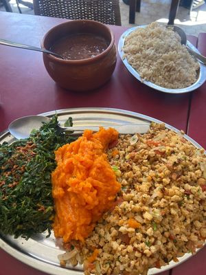 Arroz integral, feijão, couve refogada com alho frito, purê de abóbora e proteína de soja at Bar do Mineiro in Rio De Janeiro