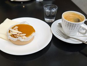 Vegan Cheesecake at Joseph Brot in Salzburg