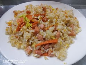 Ham fried rice at Bao Bao Ais Kacang 2 宝宝红豆冰2 in Kuching