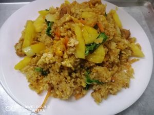 pineapple Fried rice at Bao Bao Ais Kacang 2 宝宝红豆冰2 in Kuching
