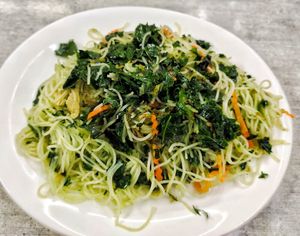 Cangkuk manis bee hoon by night stall at Bao Bao Ais Kacang 2 宝宝红豆冰2 in Kuching