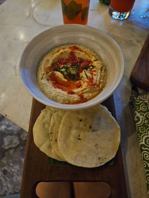 Hummus with pita at Ulu Garden in Pecatu