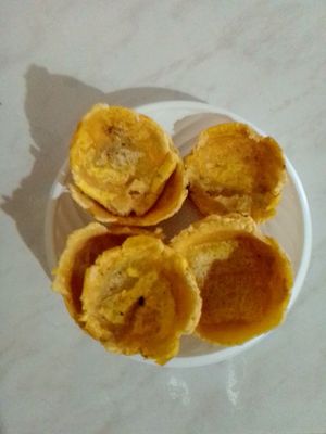 Tostadas canasticas
salsa criolla.

$9000 COP.  at Nutri Vegan in Buga