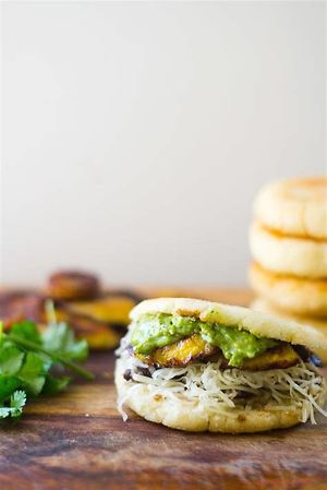 Hamburguesa.

Carne vegan, vegetales, salsa, pan sin levadura.

$12.000 COP. at Nutri Vegan in Buga