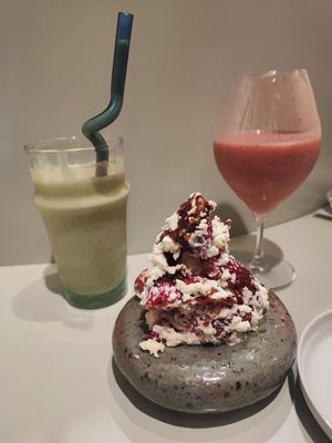 Strawberry salad at WILL YOU CURRY ME? in Fukuoka