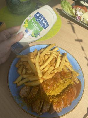 Vegan Curry Sausage and Mayonnaise   at Tonne 15 in Maasholm