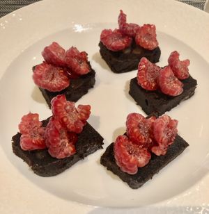 Brownie bites  at Giornotte in Abu Dhabi