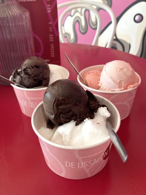 Chocolate and lemon, Strawberry and watermelon  at De ijssalon van Dalfsen in Dalfsen