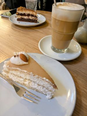 Marzipan Torte at SCHNöRKELLOS Bio - Regional in Frechen