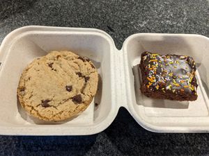 Chocolate chip cookie and cosmic brownie at Cleveland Vegan in Lakewood