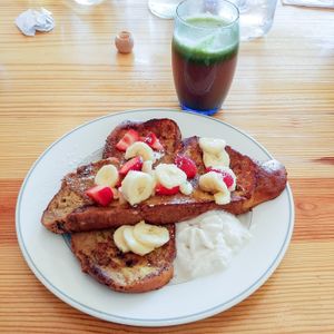 Banana Strawberry French Toast & ";Spinner"; juice at Cleveland Vegan in Lakewood