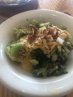 Broccoli and Cheez at Cleveland Vegan in Lakewood
