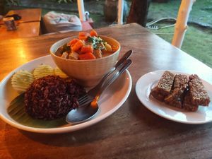 Massaman curry with a homemade tempeh side at Orion Cafe in Koh Phangan