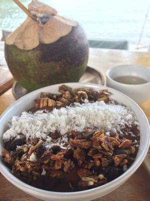 Chocolate smoothie bowl at Orion Cafe in Koh Phangan