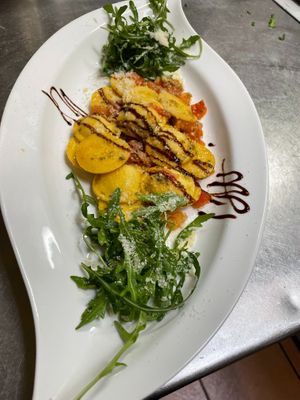 Lunette
Ravioli gefüllt mit  Trüffel at Restaurant Kastell in Sulz Am Neckar