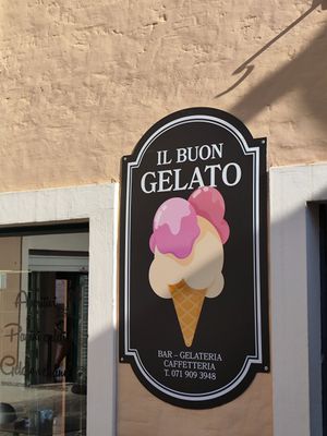  at Il Buon Gelato in Recanati