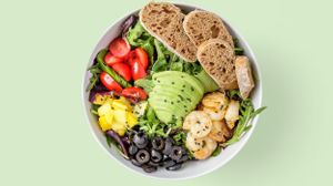 Avocado shrimp salad  at VVE Catering & Café in Berlin