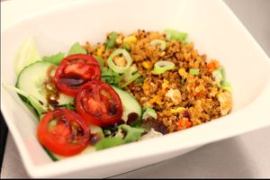 oriental chicken Quinoa at VVE Catering & Café in Berlin