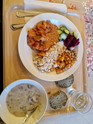  at Kasvisravintola Karpalo in Kuusamo