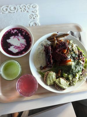 food from buffet at Kasvisravintola Karpalo in Kuusamo