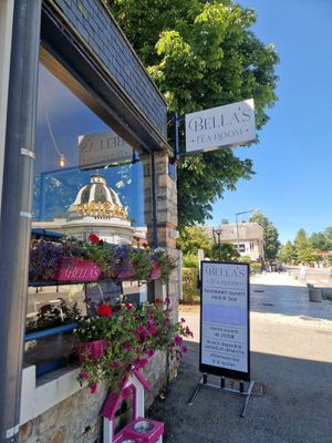  at Bella's Tea Room in Bagnoles-de-lorne-normandie