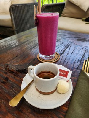 Espresso and dragonfruit smoothie at Plant Bistro in Ubud
