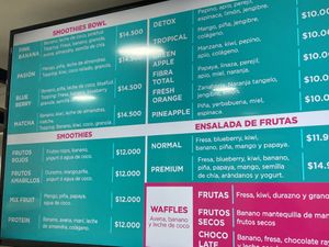 The menu   at Bali Smoothies & Juices in San Andres