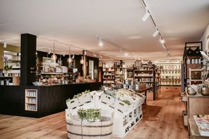  at Badhus Lingenau . Café und Unverpacktladen in Lingenau