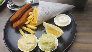 Vegan fish 'n chips at Brasserie 14 Nunspeet in Nunspeet