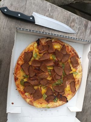 VönerPizza at Pizza Hot in Kiel