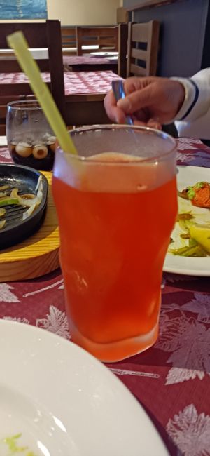 Rooh Afza con limone at Restaurante Tandoori in Gijon