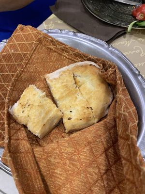 Pane pizza delizioso, foto tremenda, già l’avevamo mangiato   at \La Stazione in Santo Stefano Quisquina