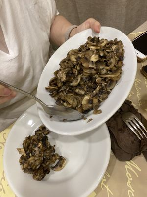Funghi trifolati   at \La Stazione in Santo Stefano Quisquina