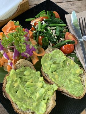 Avo on toast   at Selem Gadang Healthy Food in Canggu
