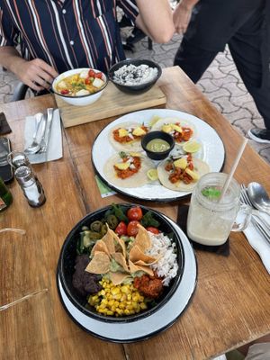 Taco bowl, tacos and tofu curry at Bio & Natural - Con Constituyentes in Playa Del Carmen