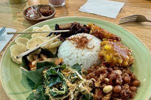 A lovely Nasi Campur #Veganuary at Dharma Kula in Ubud