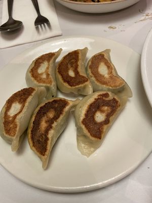 Dumplings at Gong De Lin in Melbourne