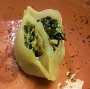 Steamed Vegetable Dumplings at Gong De Lin in Melbourne