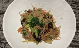 N06 - Stir Fried Rice Noodle with Mixed Vegetable 🥕   at Gong De Lin in Melbourne