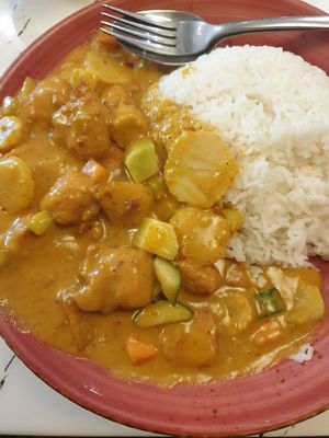 Curry chikn w/rice 15.80: yum, perfect heat and flavour but strangely they started adding cucumber and water chestnuts which does not suit  at Gong De Lin in Melbourne